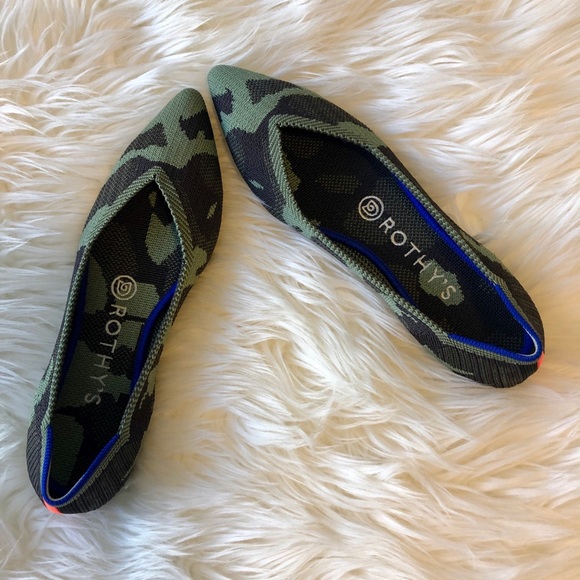Rothy's Shoes - NWT Rothy Point Flat